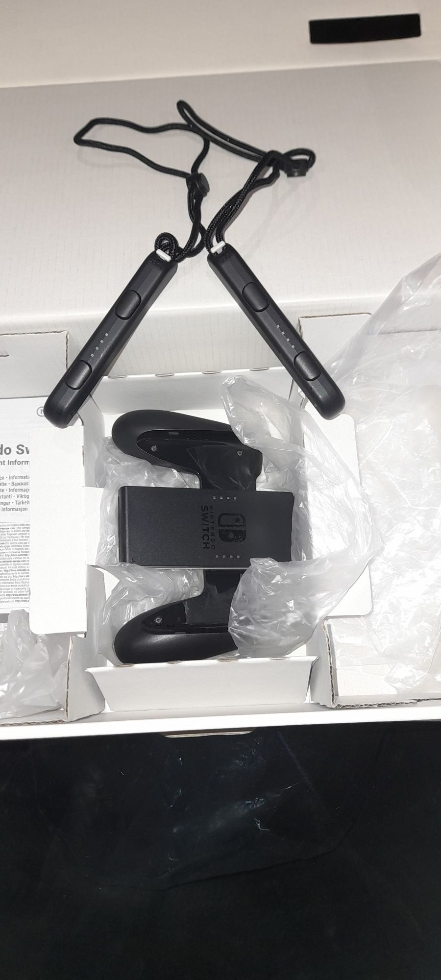 Nintendo  Switch V1 2019