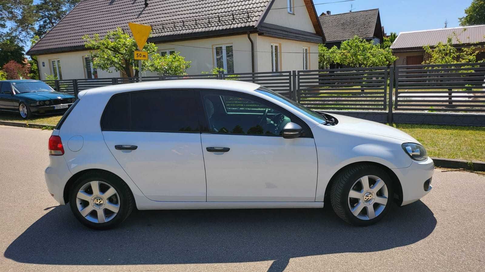 GOLF 6  1,6 Tdi , automat , 105km
