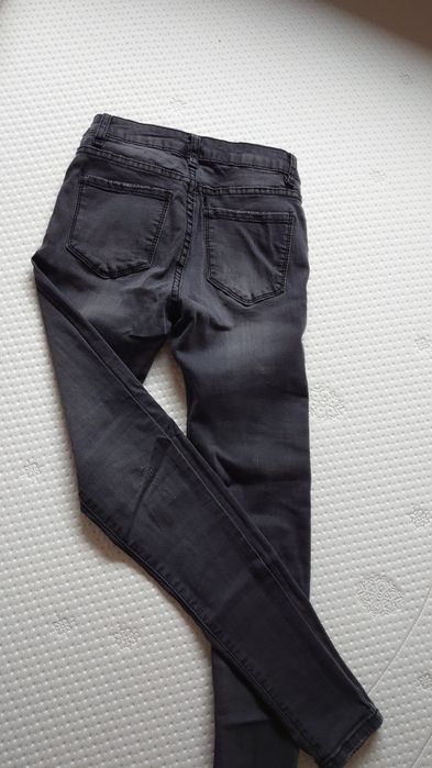 Spodnie jeansowe czarne przecierane xs