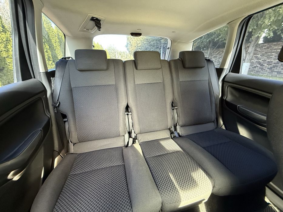 Ford c-max 2009 restailyng