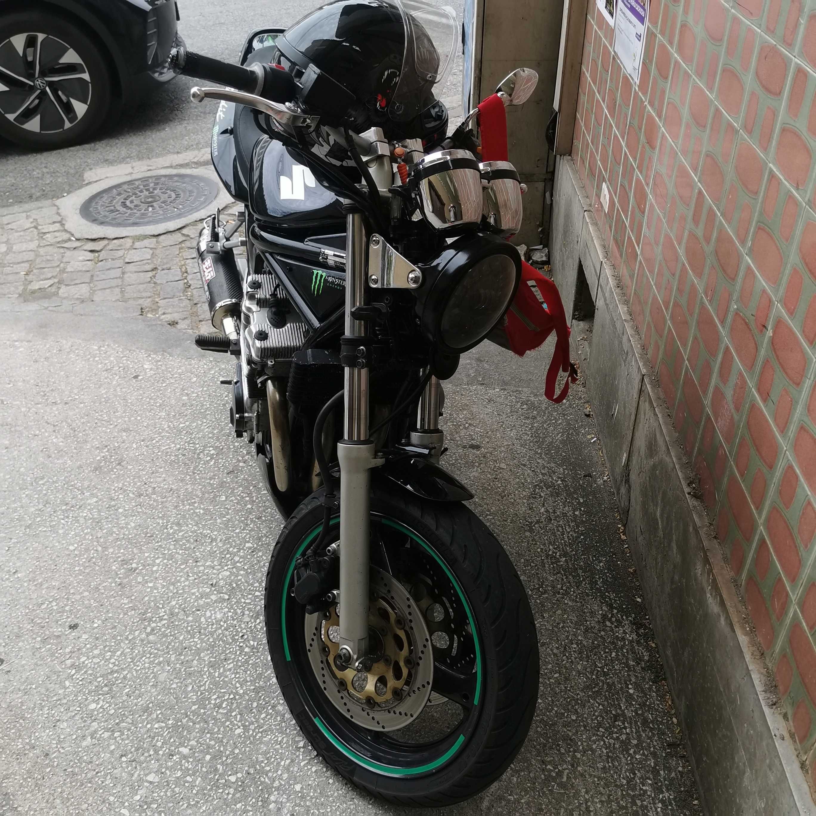 Bandit 600 impecavel