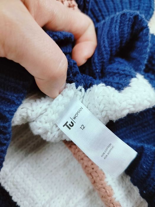 Bawełniany sweter kardigan ubierany w paski w rozmiarze L 40