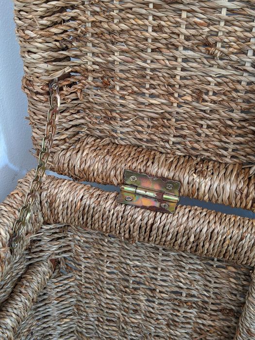 Baú de rattan entrançado