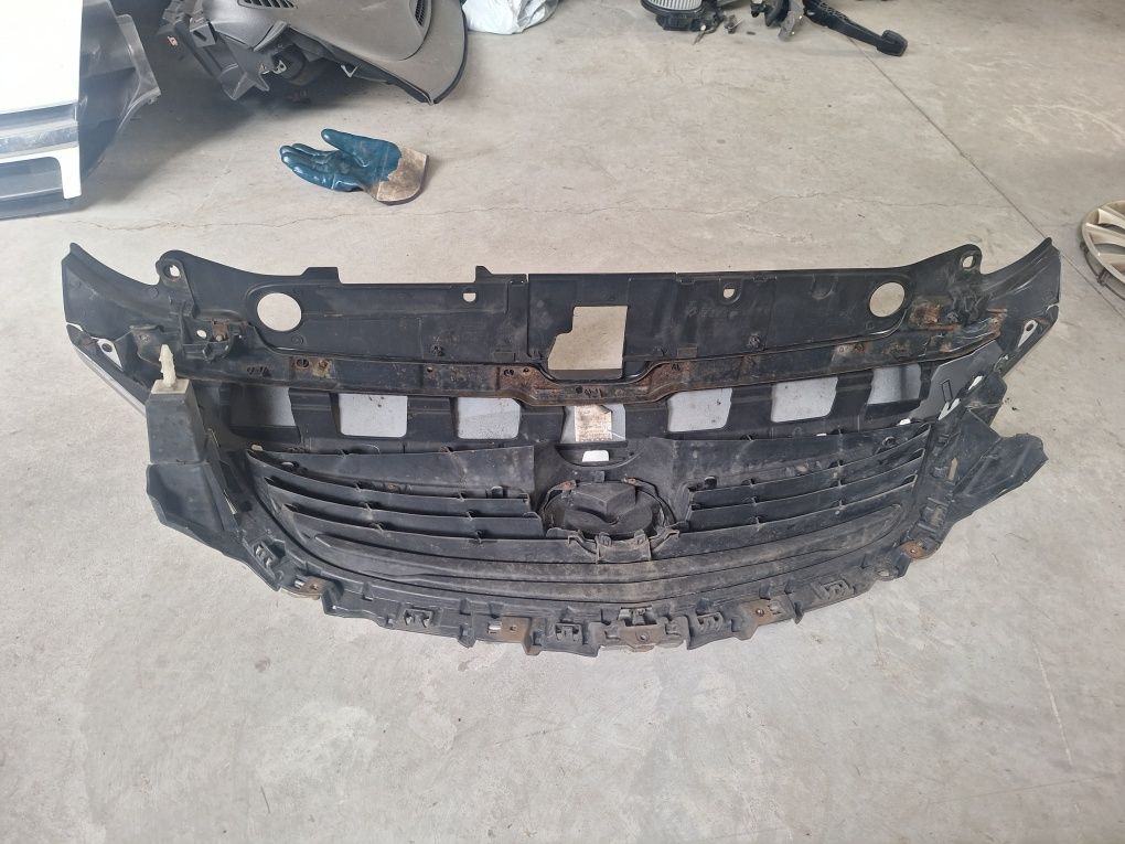 Atrapa grill Mazda 6 gj  2014 r
