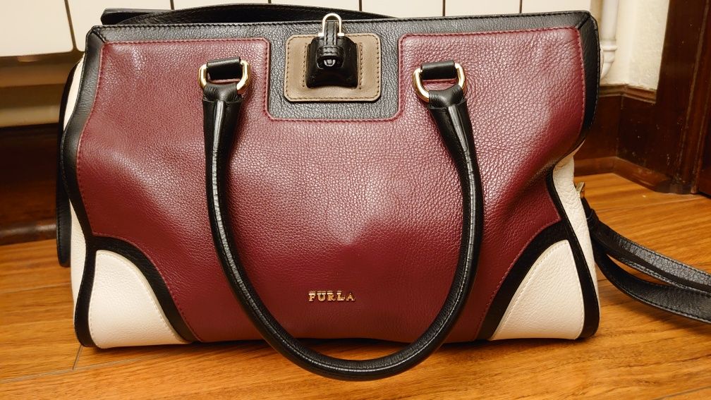 Vendo Mala Furla Original de Pele genuína