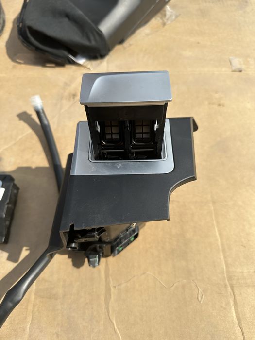 Іонізатор Ароматизатор комплект BMW G11 G30 G05 G06 G07