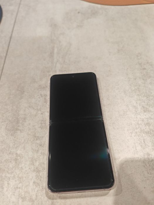 Samsung Galaxy Z Flip4 128 GB Bora Purple – super stan