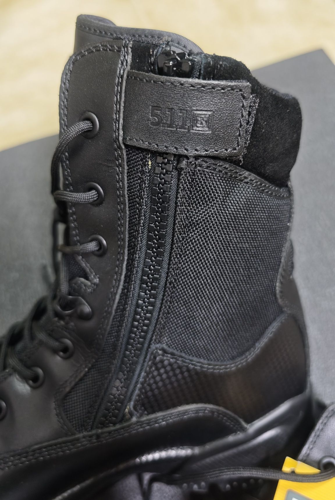 Botas 5.11 A.T.A.C.® 2.0 8" Zip