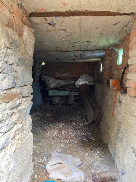 Продам дачу в мальовничому місці біля річки