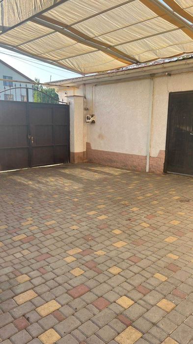 Продам дом в Червоном хуторе.