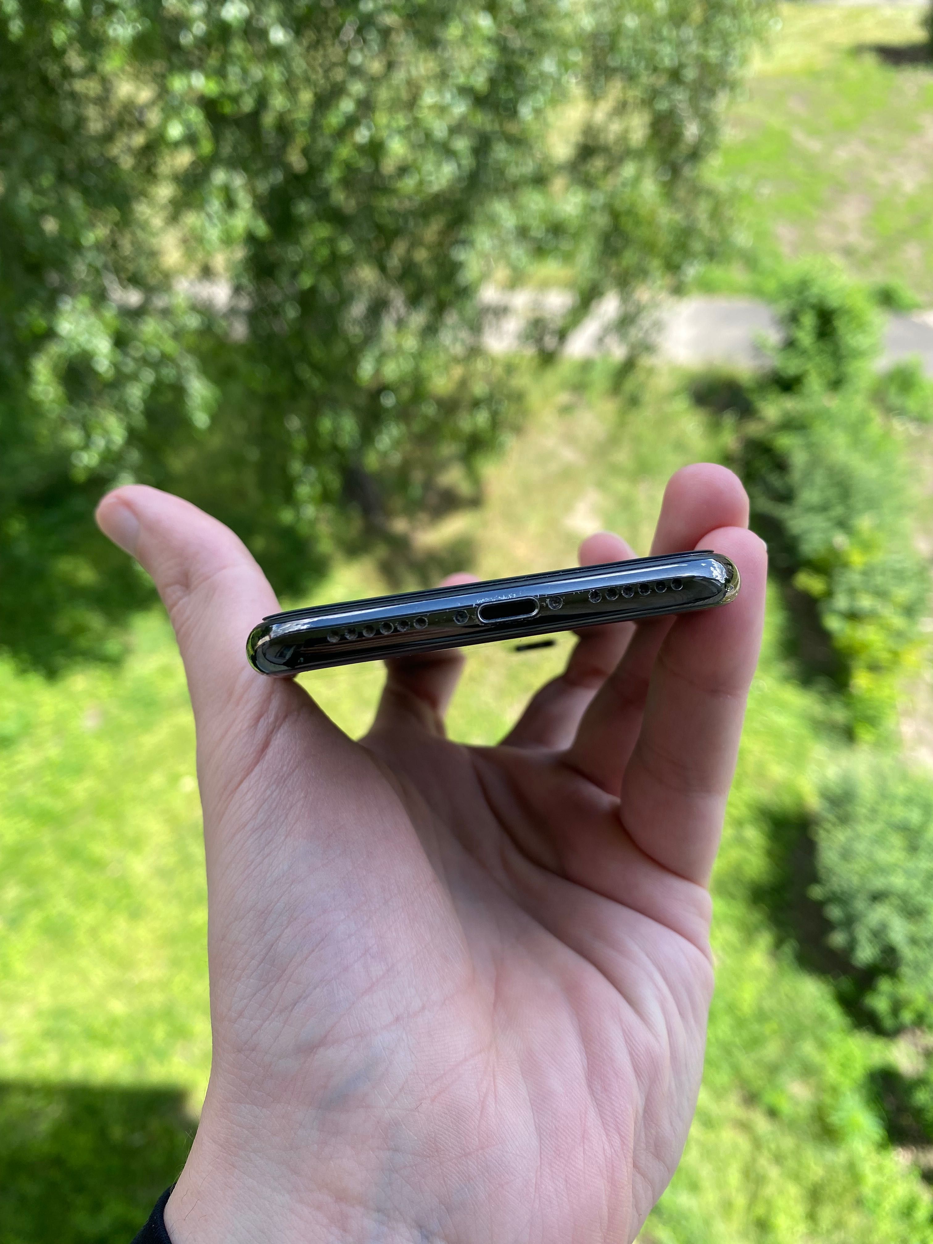 iPhone X/64 гарний стан