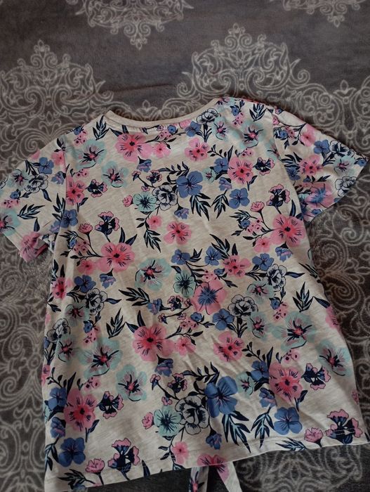 Футболка квіти C&A 11-12р 146-152р