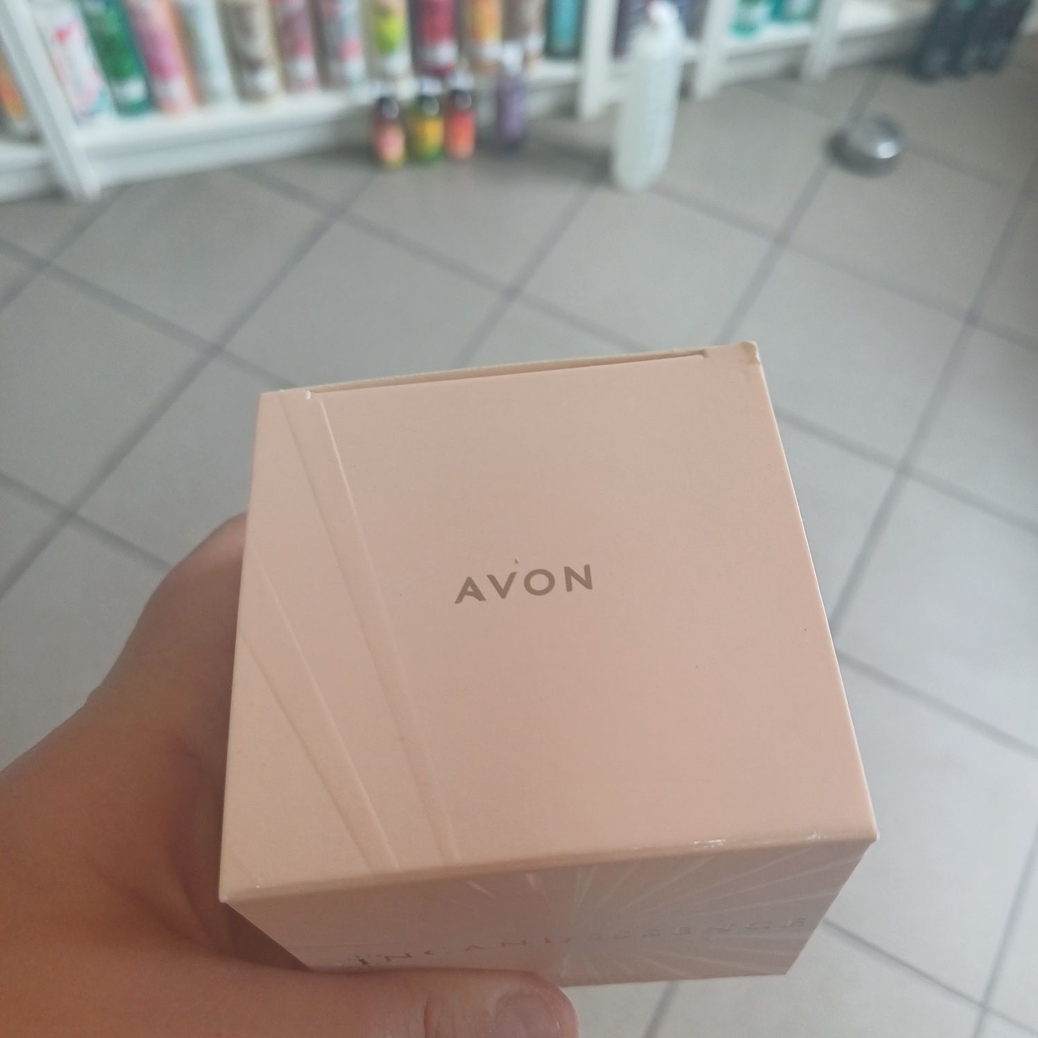 woda incandessence 50 ml avon