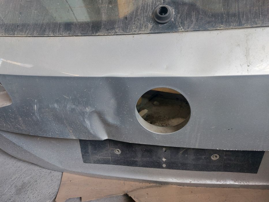 Задня ляда Фольцваген Пассат B8 під невеликий ремонт