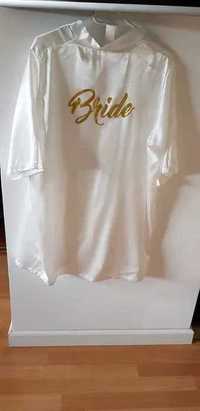 Ślubny szlafrok z napisem "Bride"