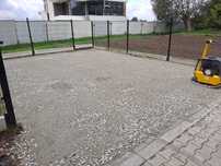 Utwardzanie terenu, budowa dróg, parkingów, dojazdów, miejsc postojow