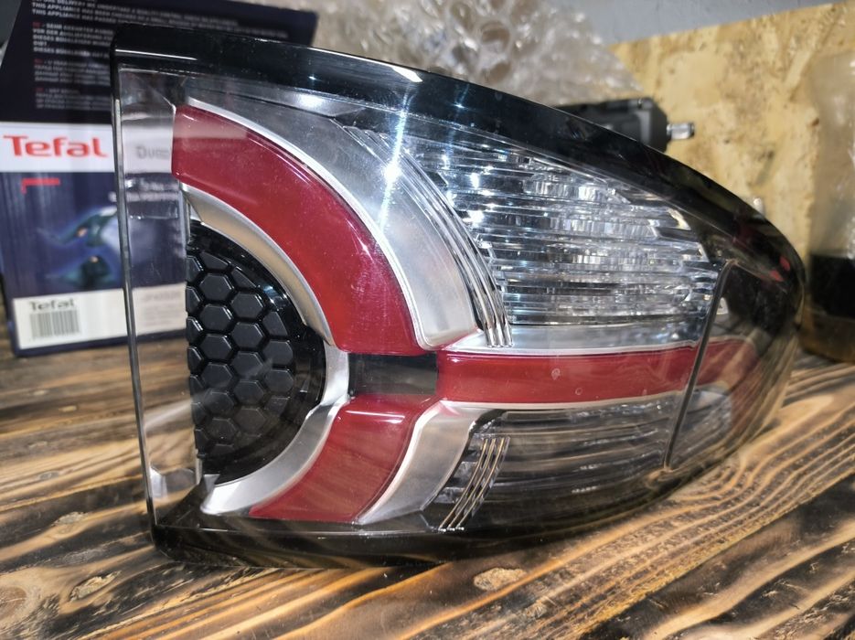 Фонарь задній лівий Land Rover Discovery Sport L550 2019 року