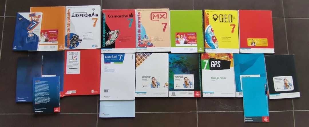 Manuais e Livros de fichas do 7°Ano