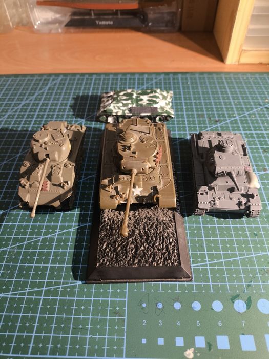 Zestaw modele średnich czołgów  skała 1/72