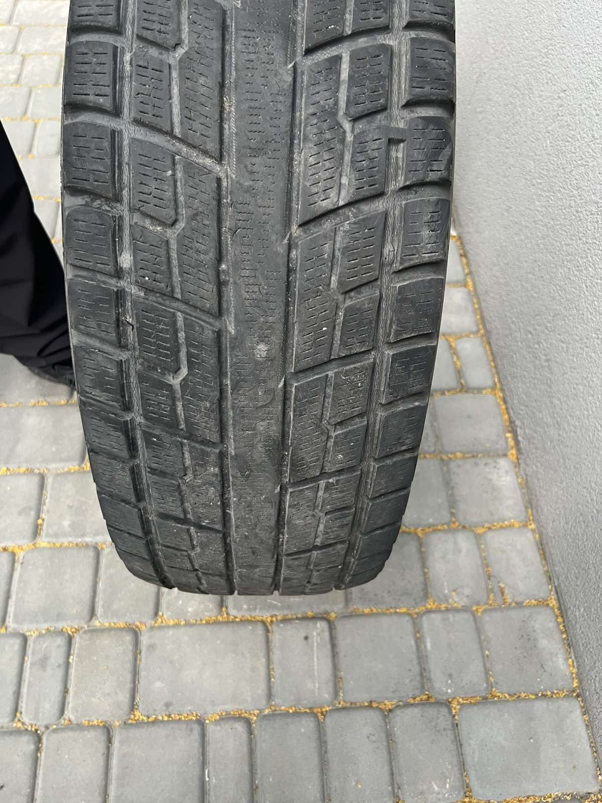 Yokohama 265/70/r16