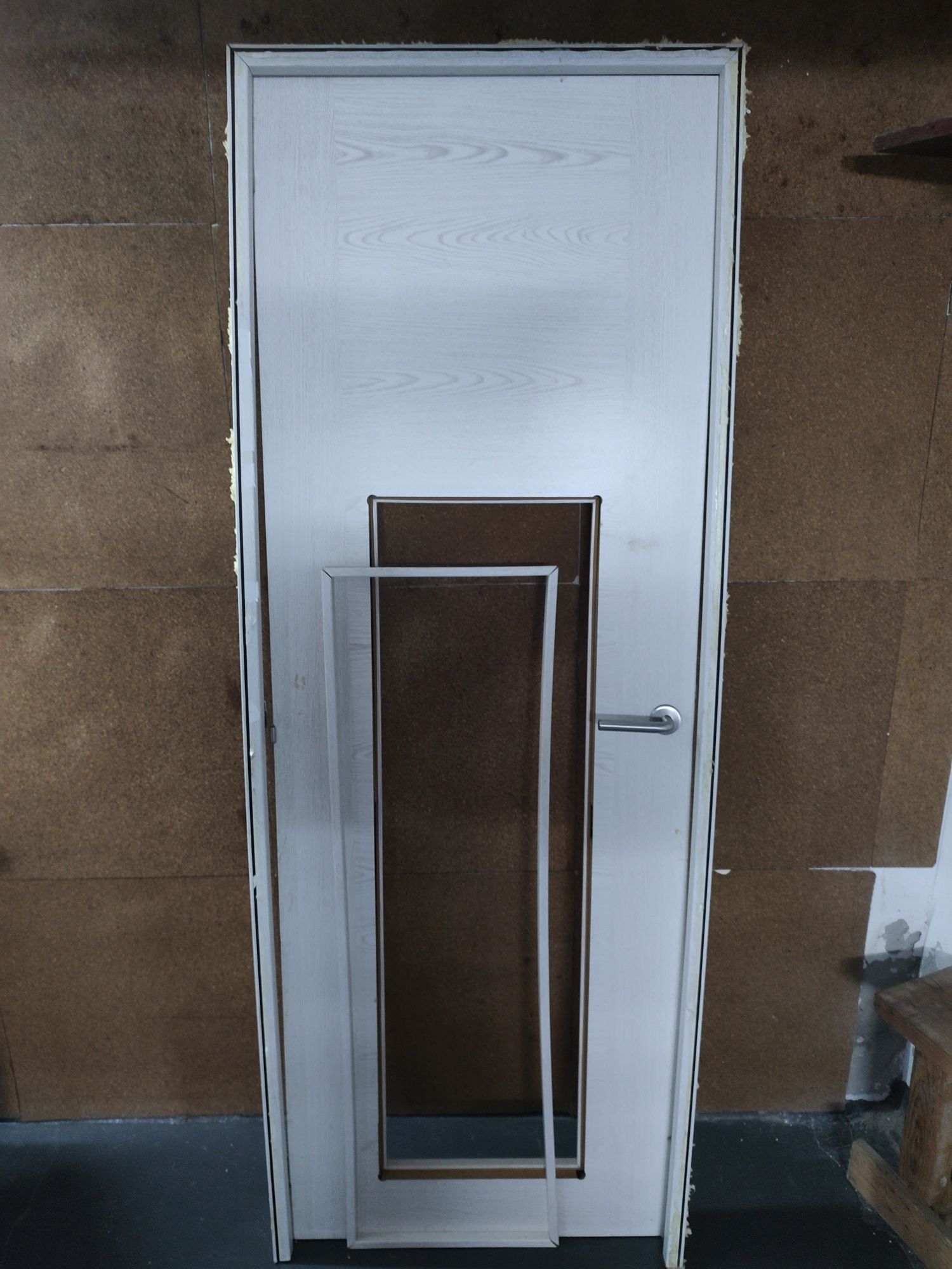 Porta (77.5cm x 206.5cm)