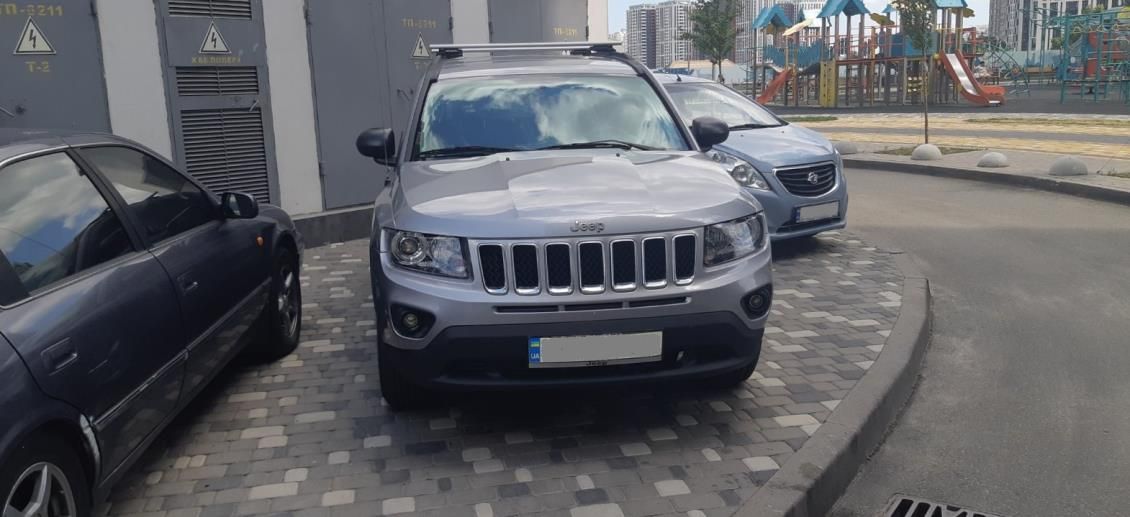 Багажник Q4 - KV5 на рейлинги Jeep Compass 2011 - 2017 г