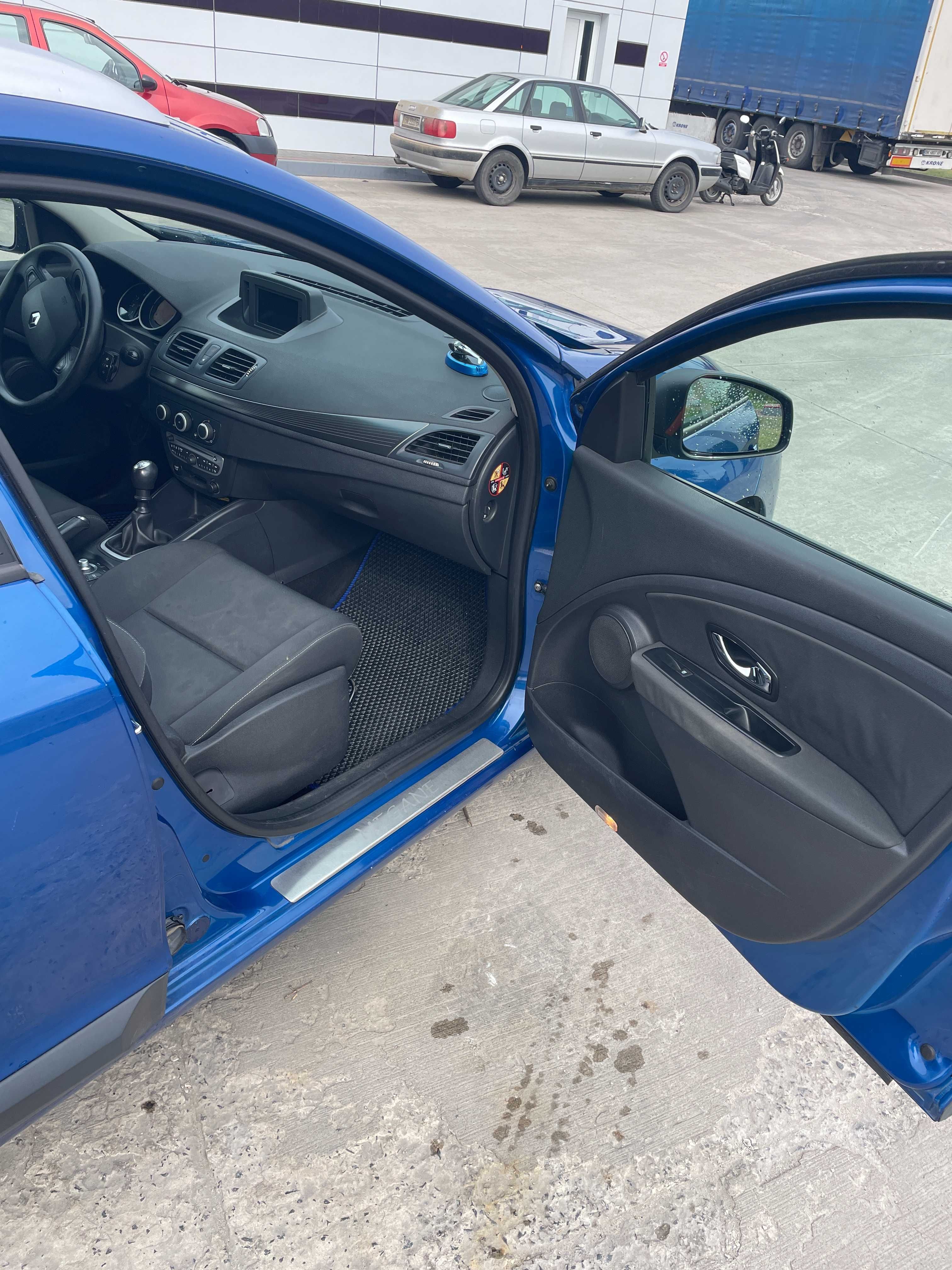 Продам Автомобіль Renault Megan 2011 1.5dci