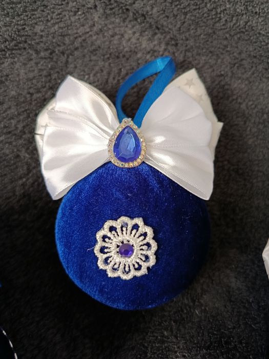 Новорічні іграшки