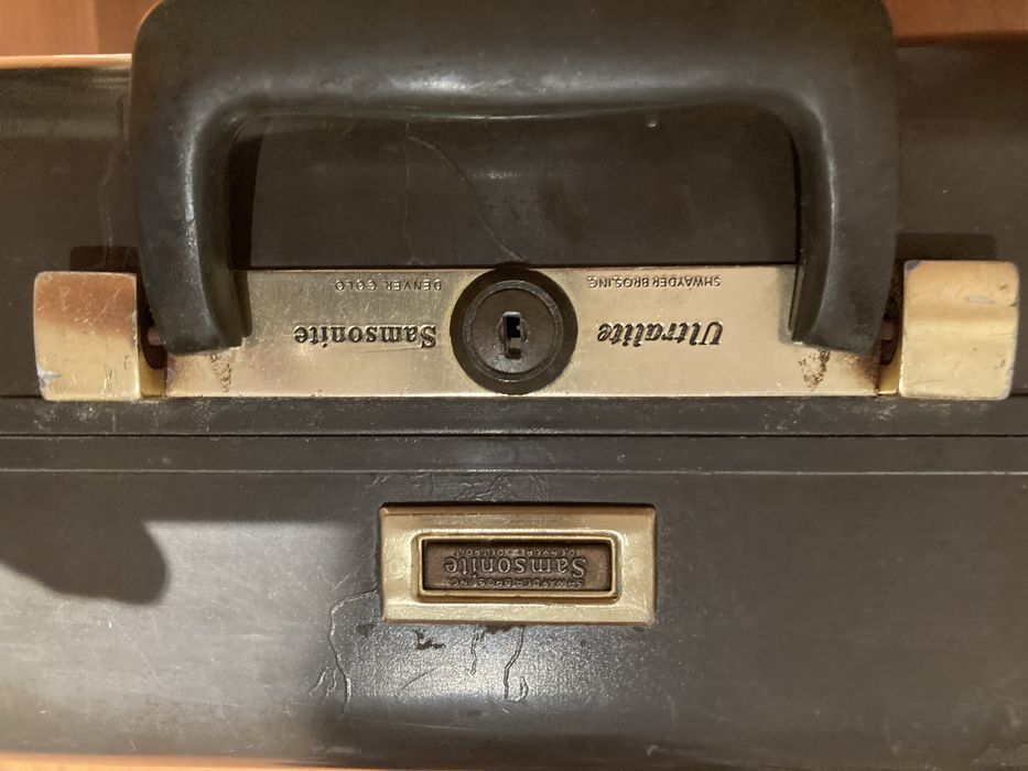 Mala  viagem vintage marca samsonite