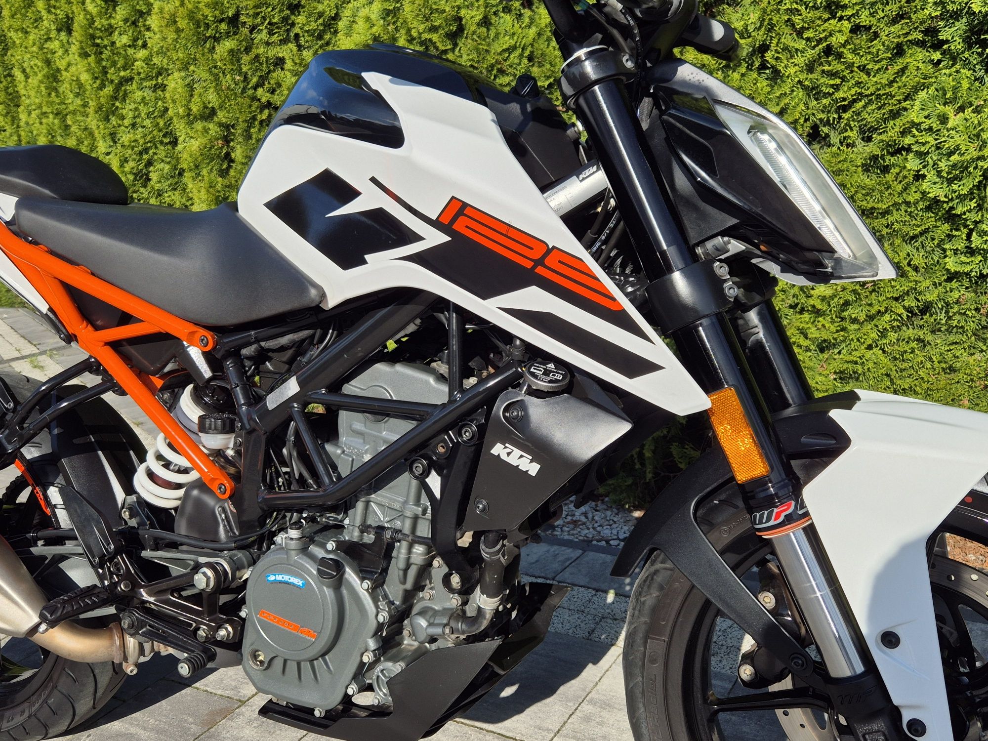 Ktm Duke 125 ABS 2020r Mega Stan kat B a1