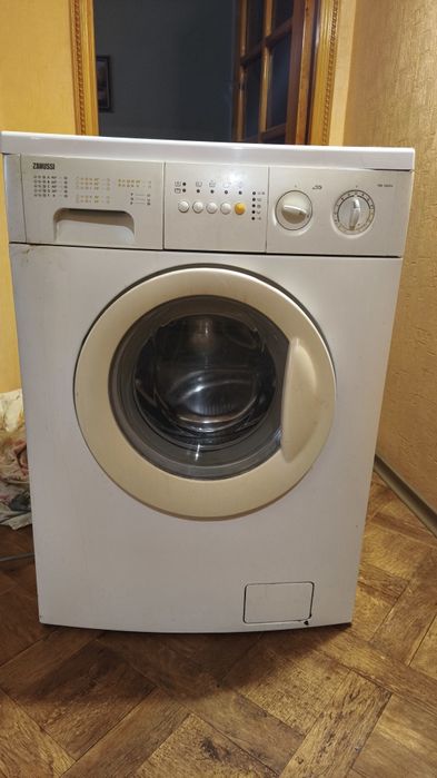 Стиральная машина Zanussi fae 1025v