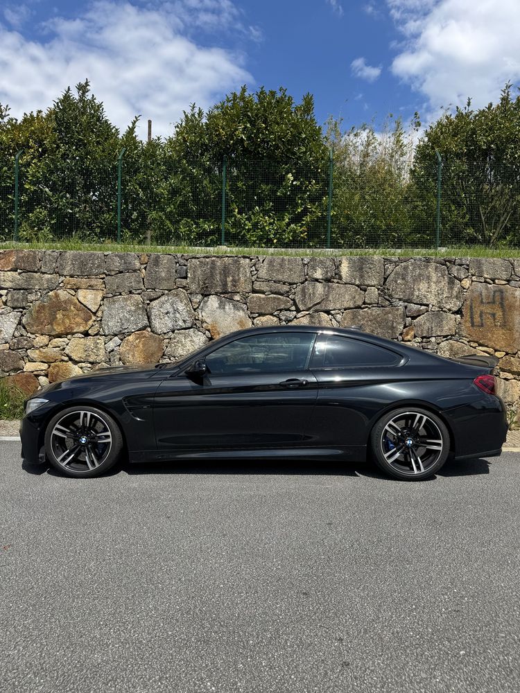BMW M4 Full Extras