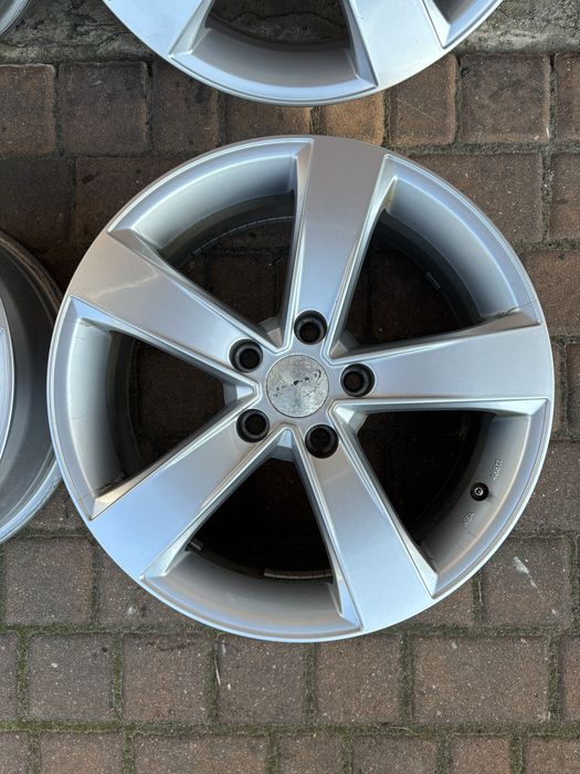 Komplet felg aluminiowych 5x114.3 17' wysyłka!