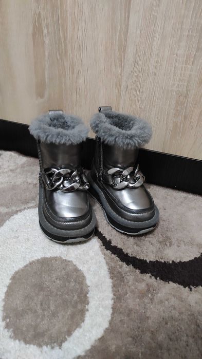 Зимові ботінки, сапожки, хайтопи