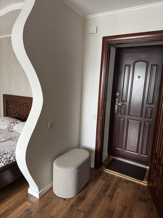 Чиста і світла квартира на Героїв Дніпра! Митниця! С кондиціонером!