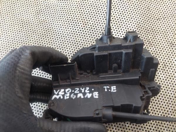 Fechadura / fecho porta trás esquerdo RENAULT Megane III (BZ0_)