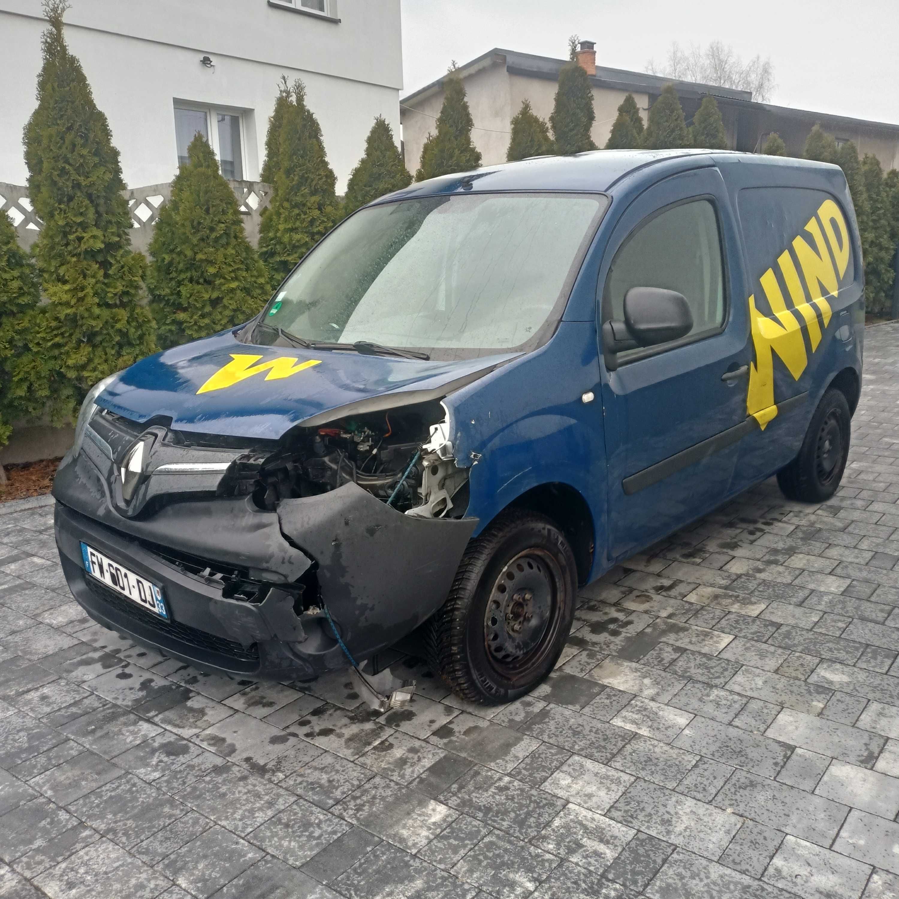 Renault Kangoo e-tech z e. Elektryk jeżdżący