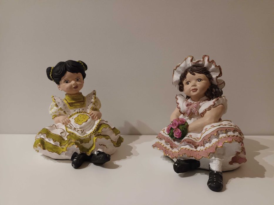 Bonecas pintadas à mão
