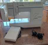 Máquina de costura Singer como nova