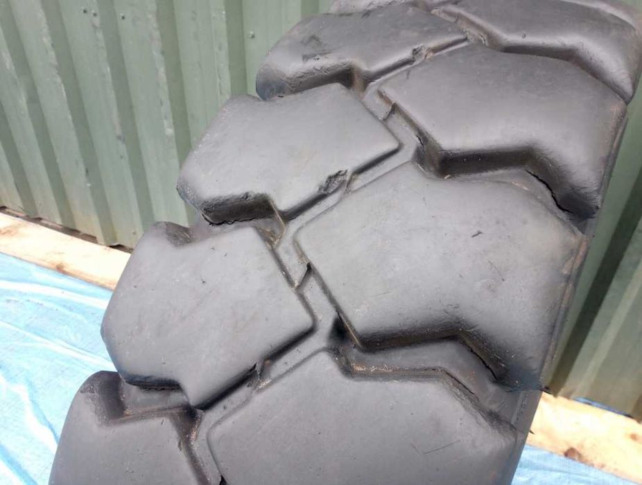 Opona Trelleborg T-900 12,00 12.00 - R 20