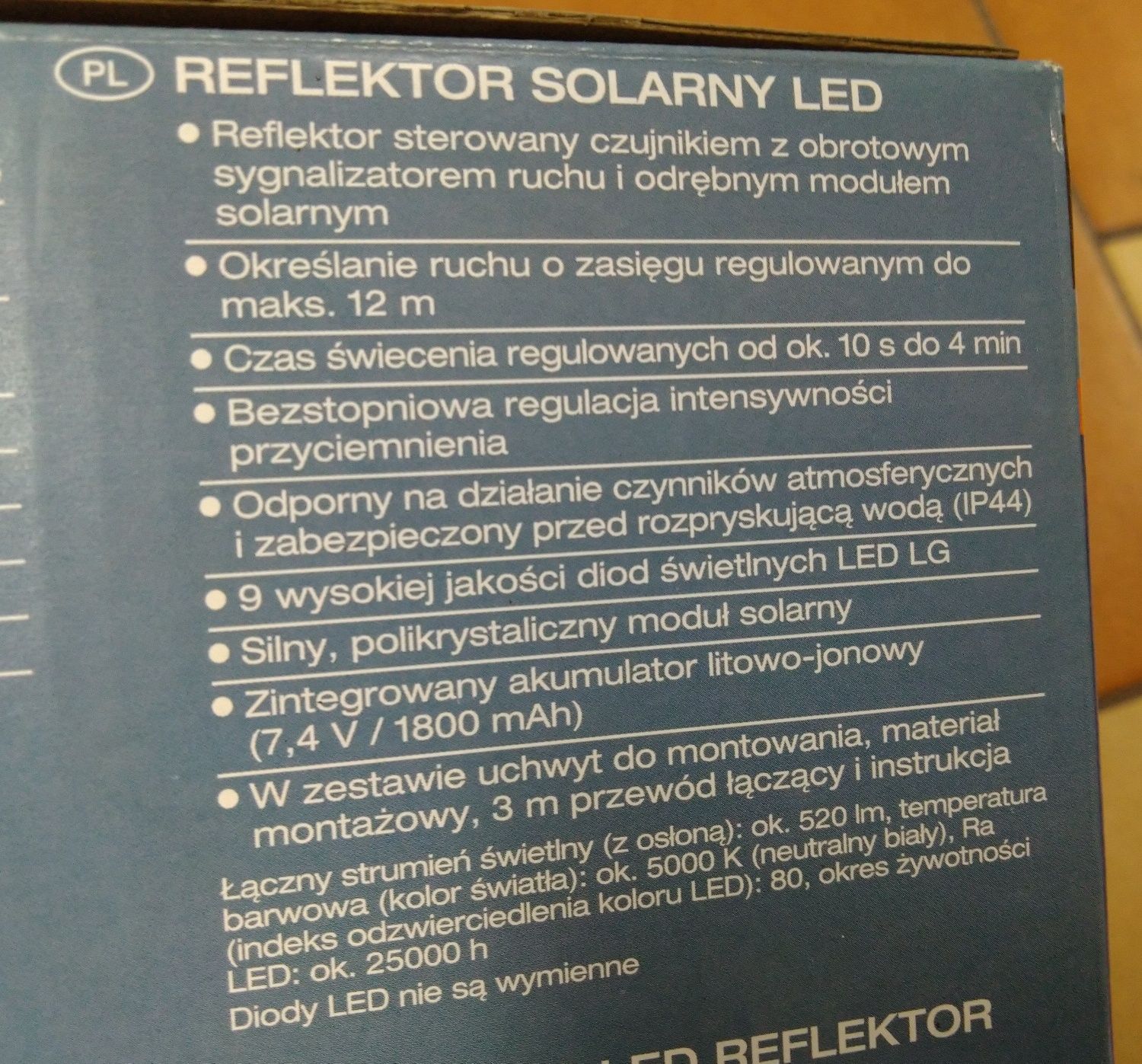 Lampa, reflektor LED z panelem słonecznym i czujnikiem ruchu - 6 szt.