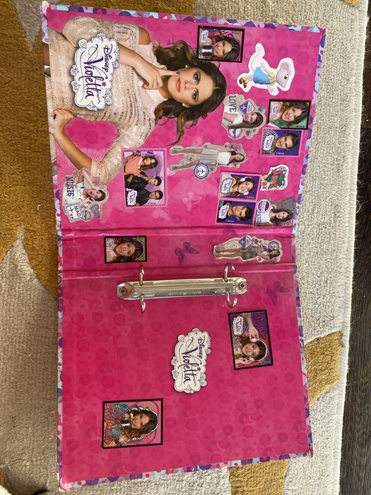 Segregator Violetta z naklejkami – w dobrym stanie