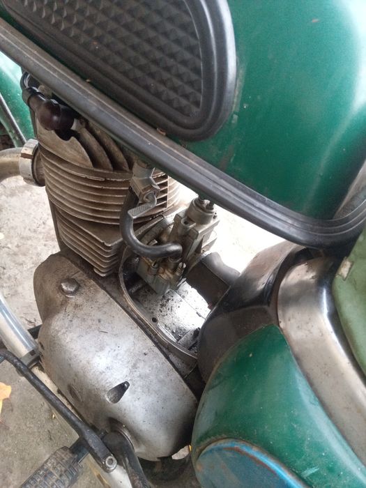 Продам мотоцикл Восход 2м по запчастинах