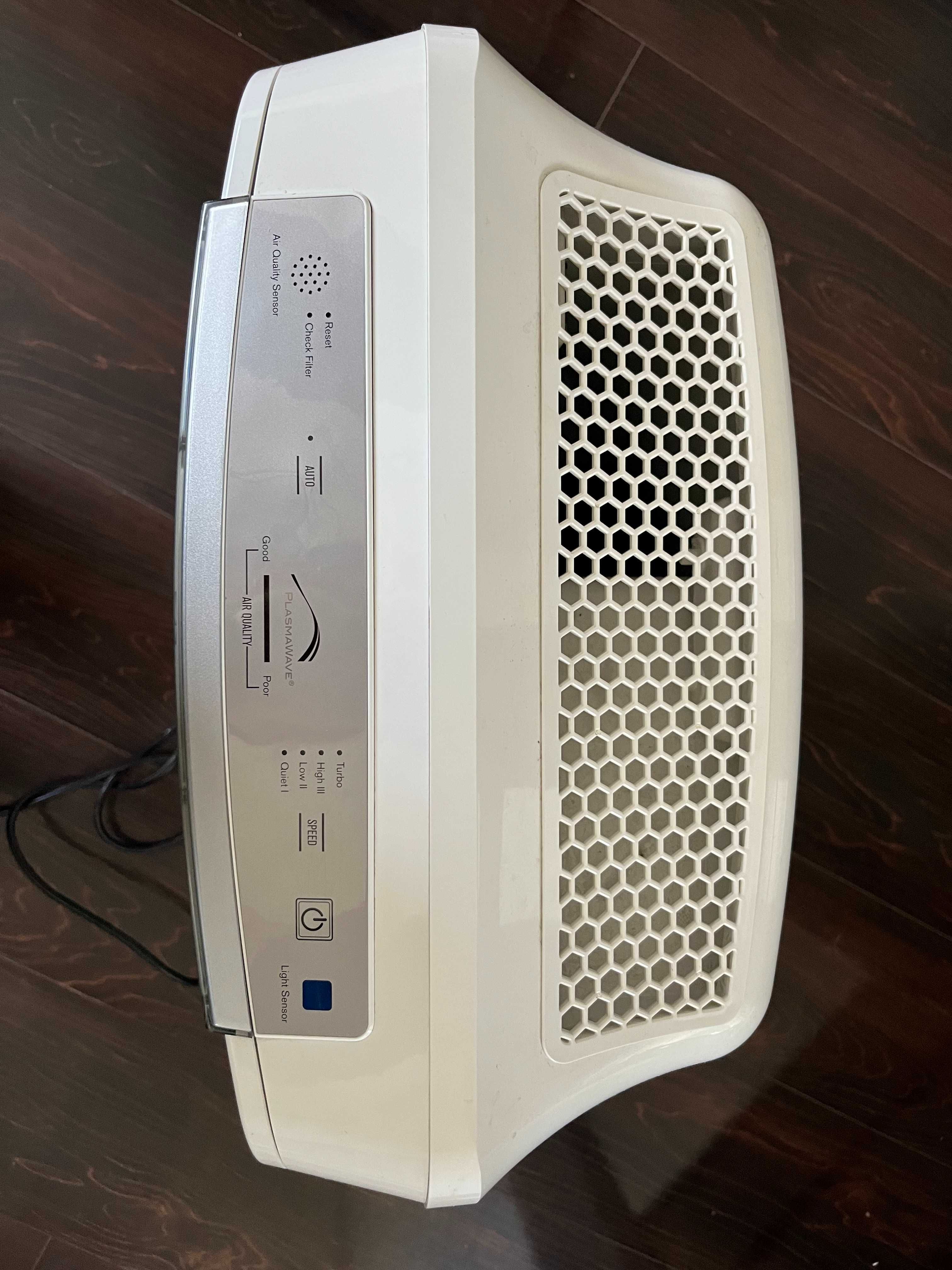 Oczyszczacz powietrza ELECTROLUX EAP300