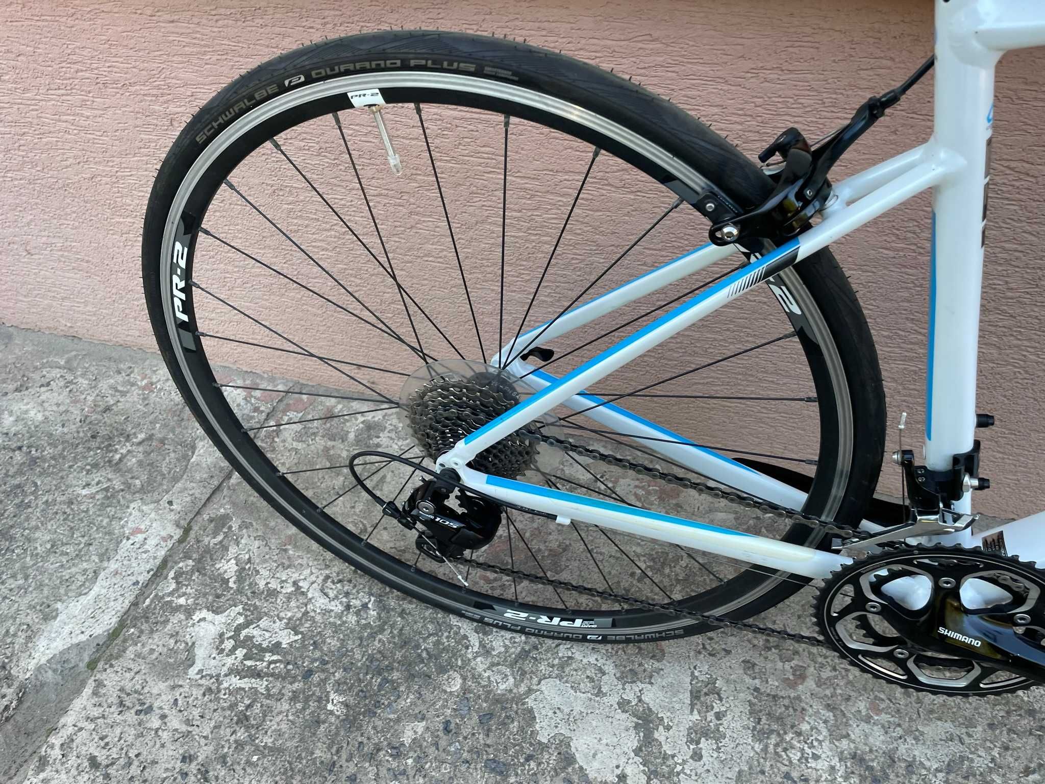 Rower szosowy Giant Defy, Shimano 105 2x11