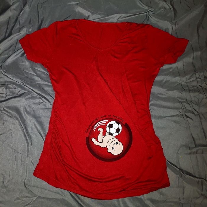 Bluzka podkoszulek ciążowy ciążowa 36 s czerwona pilkarz