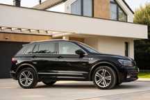 Volkswagen Tiguan R‑Line, 4Motion, DSG, ACC, LED Matrix, felgi 19", pakiety asystujące