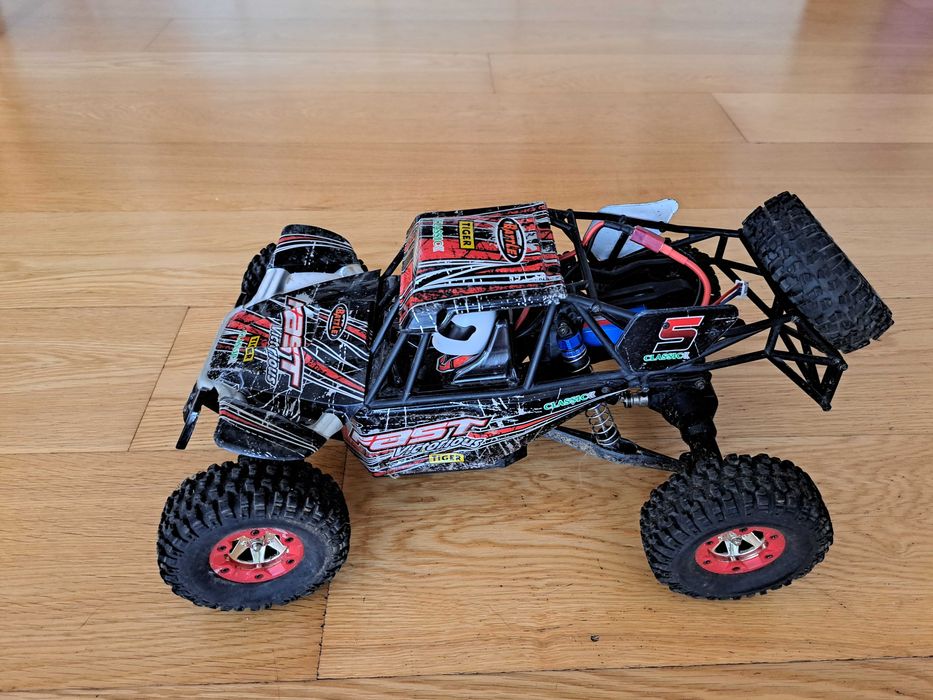 Veículo Rádio Controlo quase novo!!!