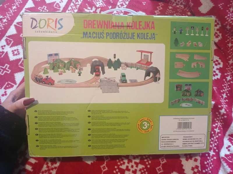 Duża drewniana kolejka na baterie + mnóstwo akcesoriów