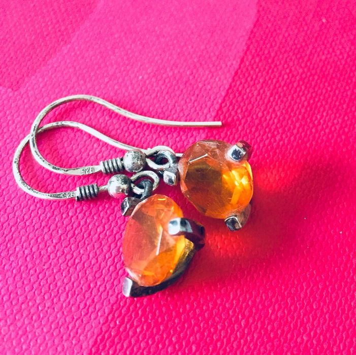 Srebrne kolczyki z fasetowanym bursztynem NAC